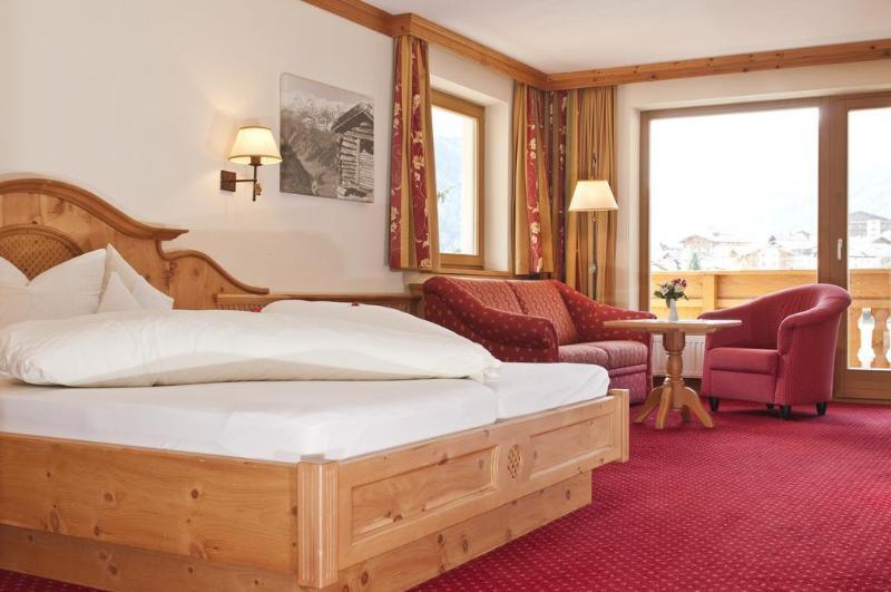 Alpinresort Stubaierhof ****S فلبمس المظهر الخارجي الصورة